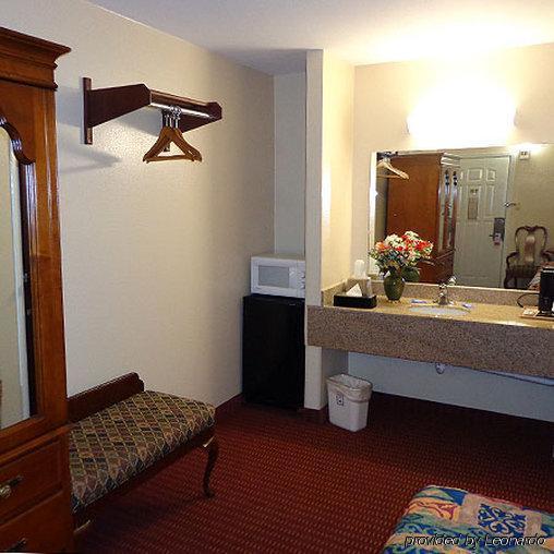 Economy Inn Express Warren Extérieur photo