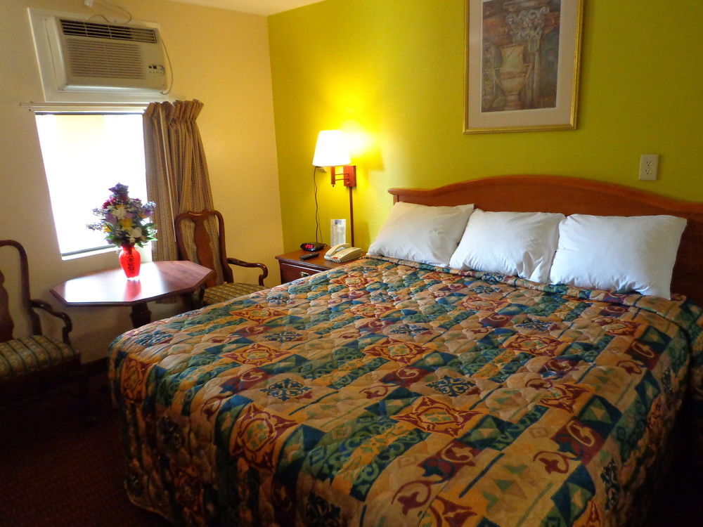 Economy Inn Express Warren Extérieur photo
