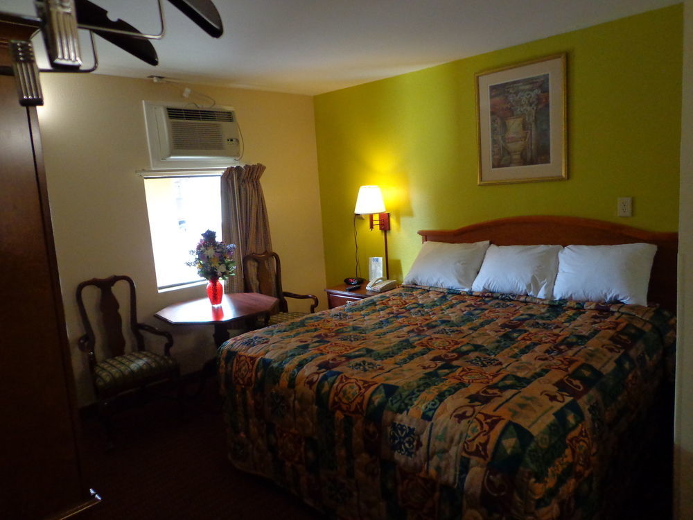 Economy Inn Express Warren Extérieur photo
