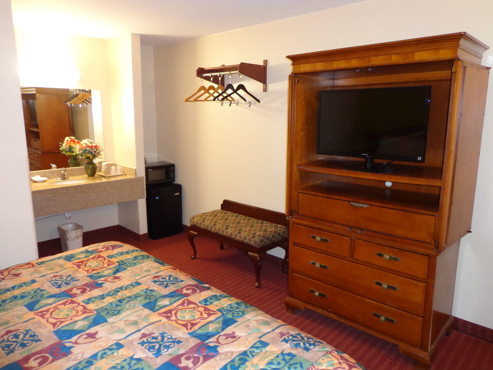 Economy Inn Express Warren Extérieur photo