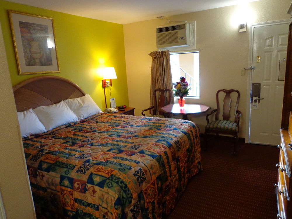 Economy Inn Express Warren Extérieur photo